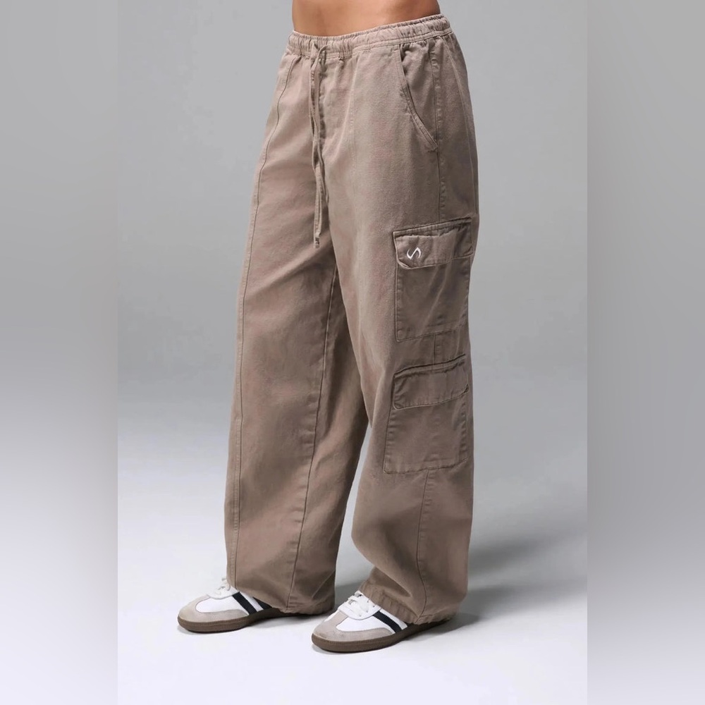 TLF Apparel LOW RISE OVERSIZED CARGO JOGGERS - Picture 2 of 6